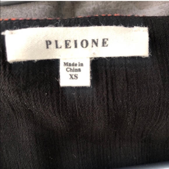 Anthro Pleione Aztec Print Short Sleeve Tie Top - Picture 5 of 7